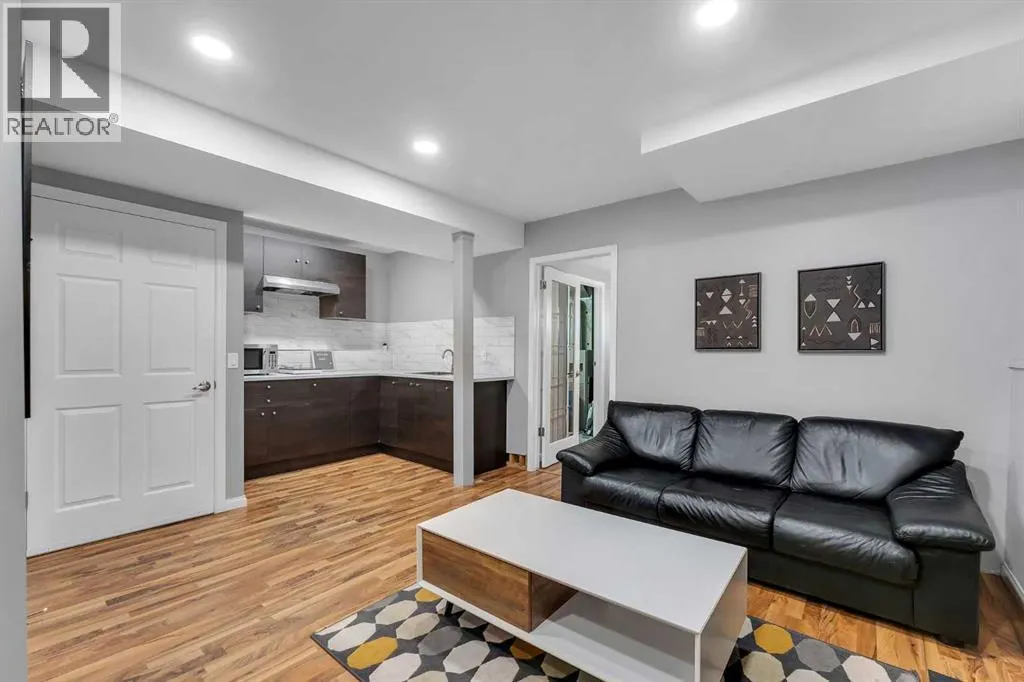 63 Erin Green Way SE
