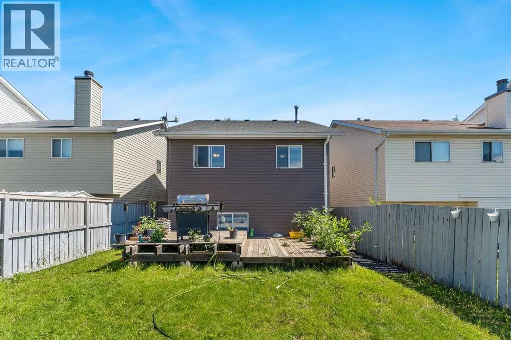 63 Erin Green Way SE