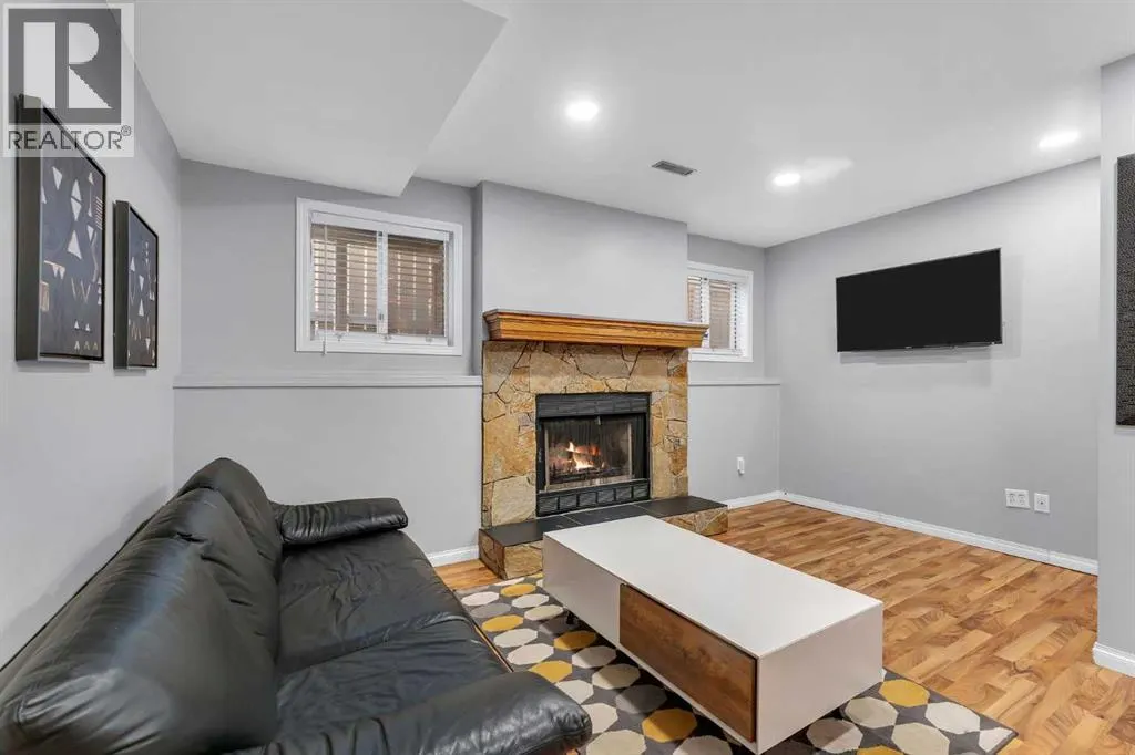 63 Erin Green Way SE