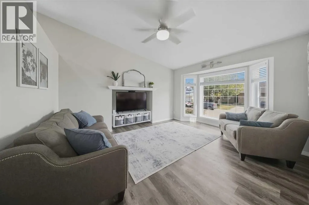 105 Darling Crescent