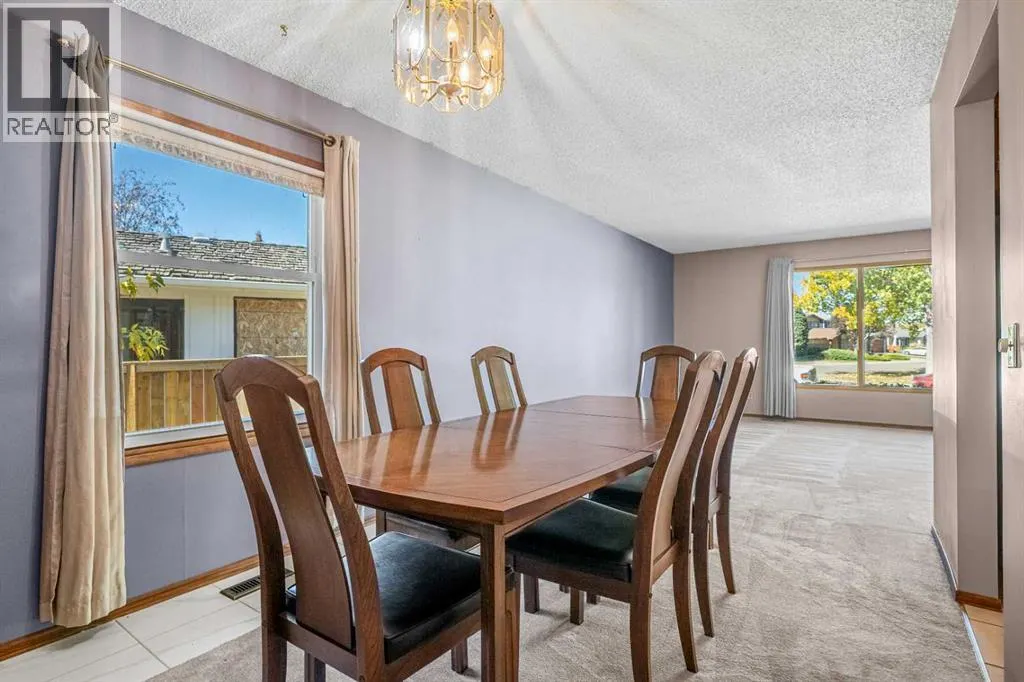 344 Parkland Way SE