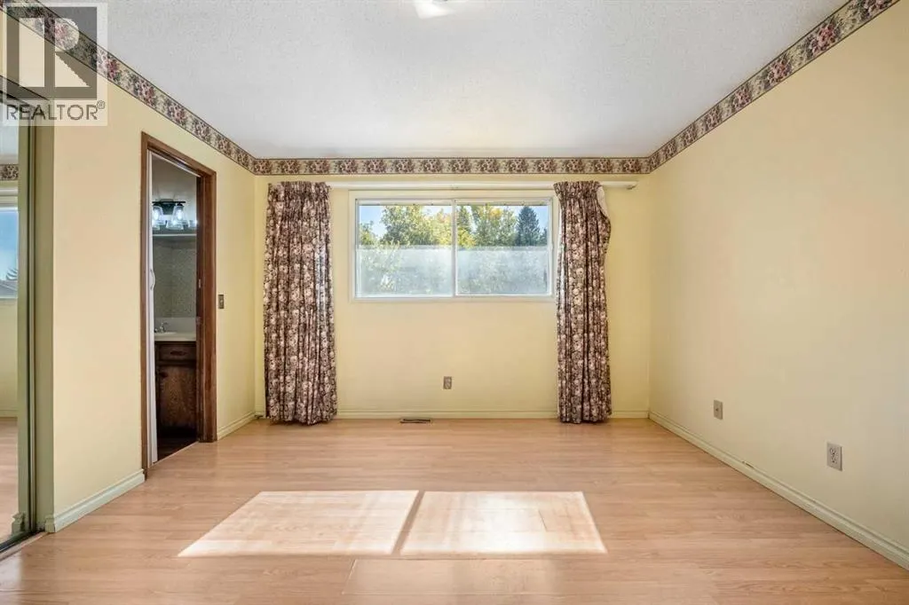 344 Parkland Way SE
