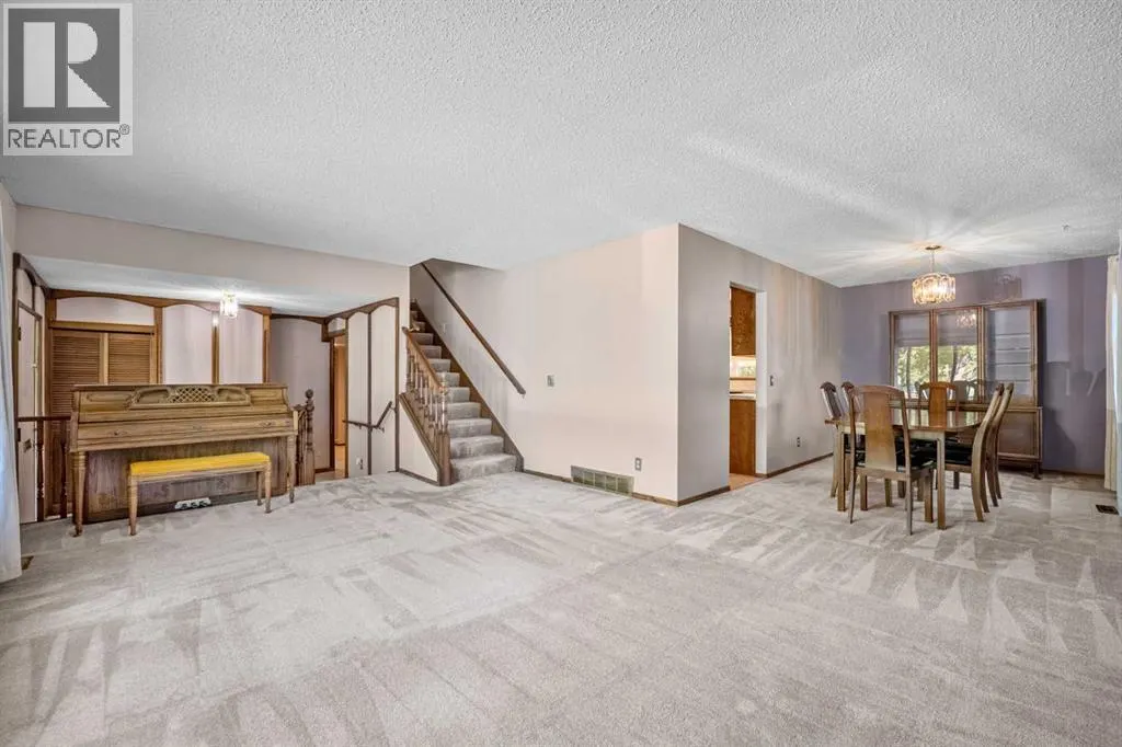344 Parkland Way SE