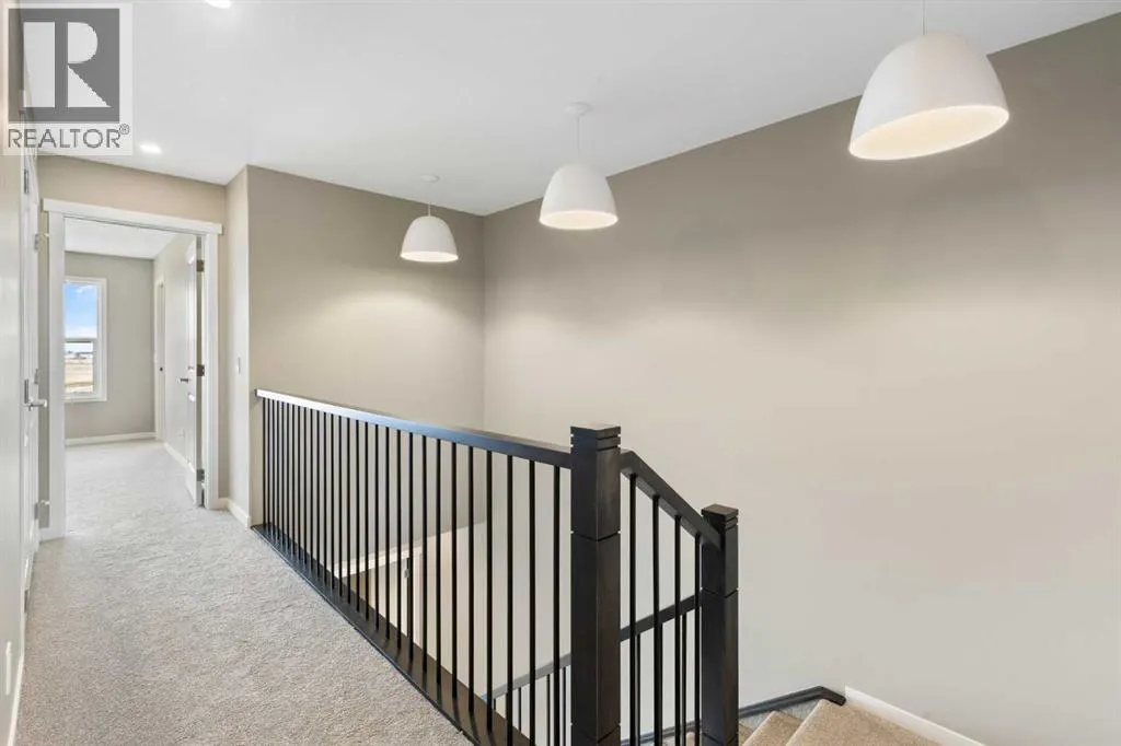 415 Hotchkiss Manor SE