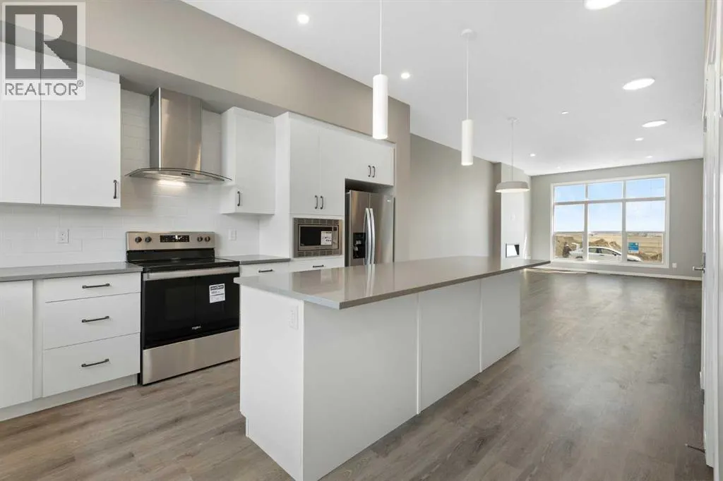 415 Hotchkiss Manor SE