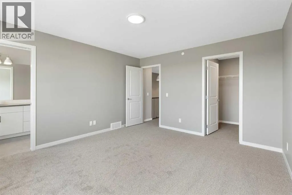 415 Hotchkiss Manor SE