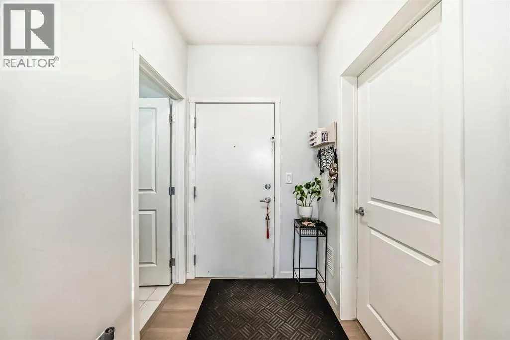 404, 100 Harvest Hills Place NE