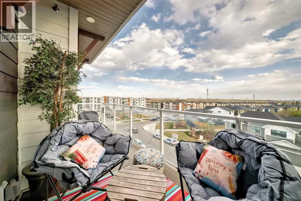 404, 100 Harvest Hills Place NE