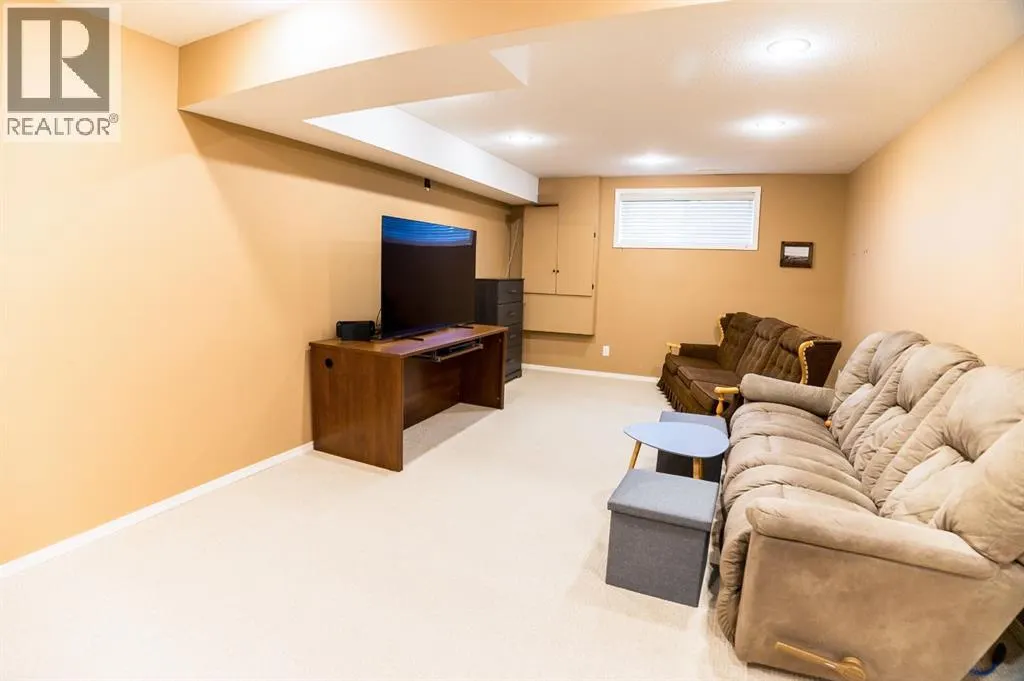 5 Victor Close