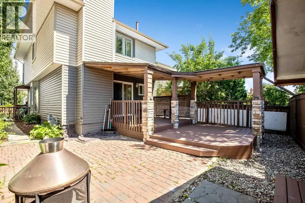 29 Woodglen Crescent SW