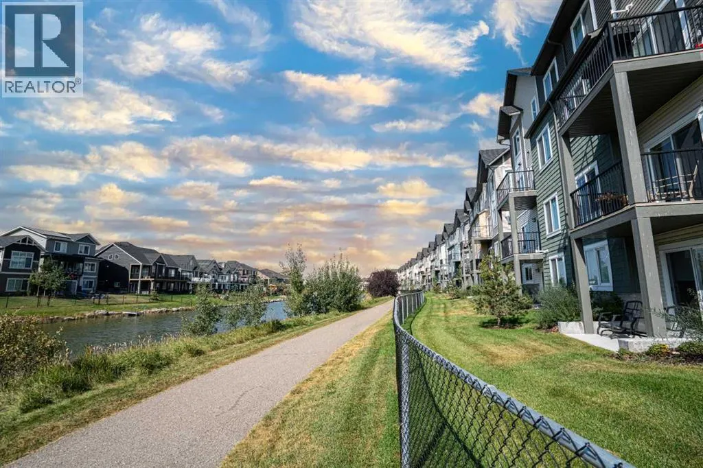 358 Canals Crossing SW