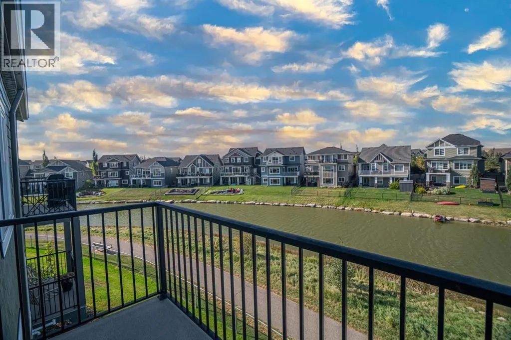 358 Canals Crossing SW