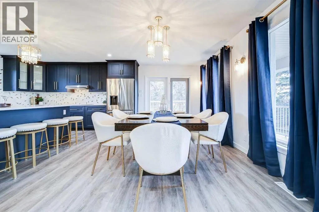 10 Sunset Crescent