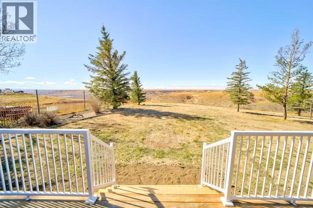 10 Sunset Crescent