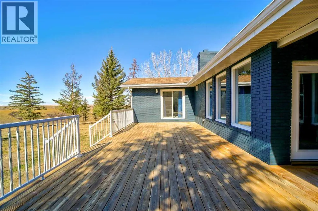 10 Sunset Crescent