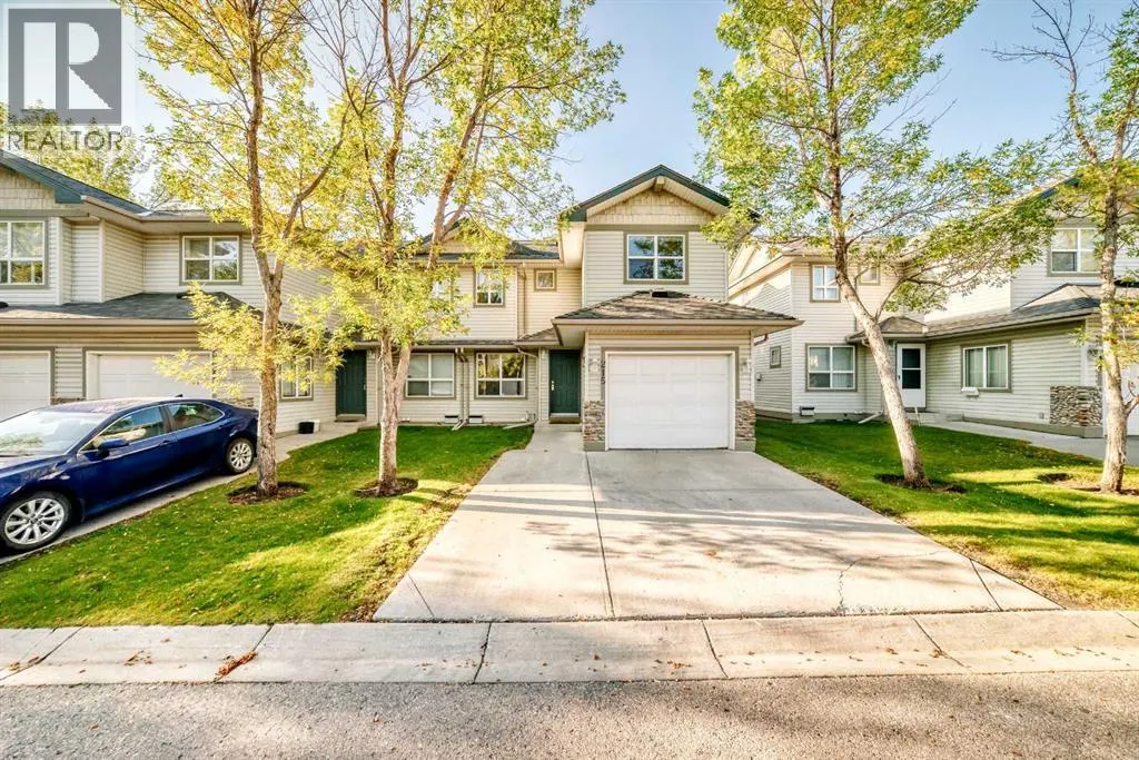 215 Harvest Gold Place NE