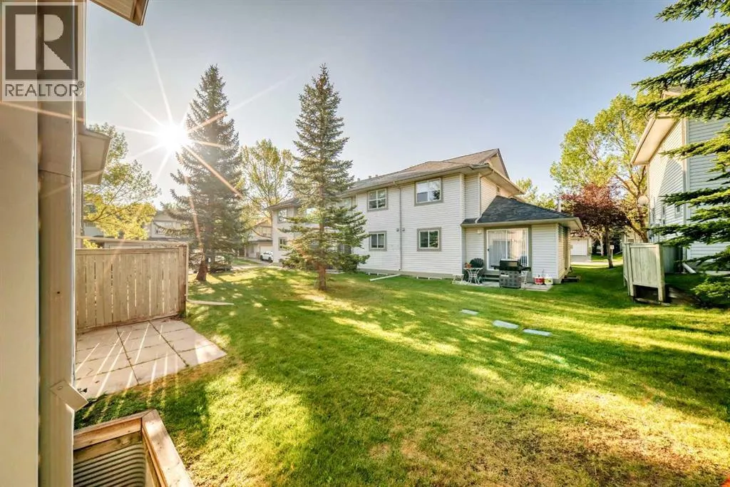 215 Harvest Gold Place NE