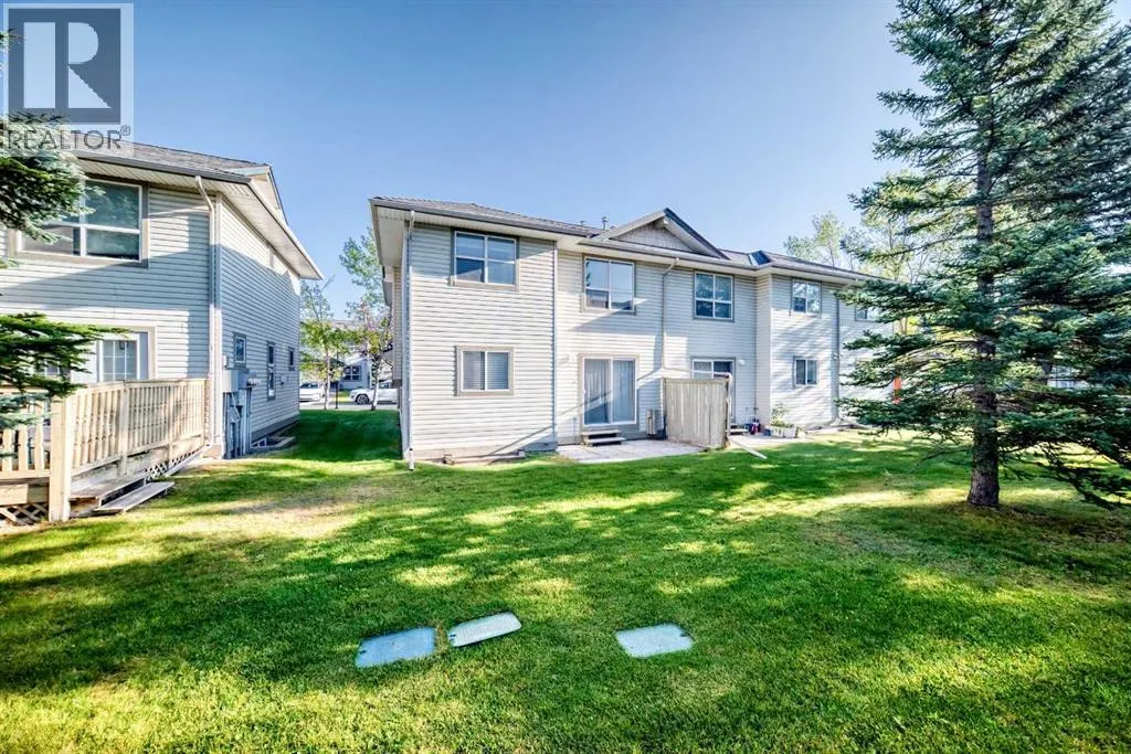 215 Harvest Gold Place NE