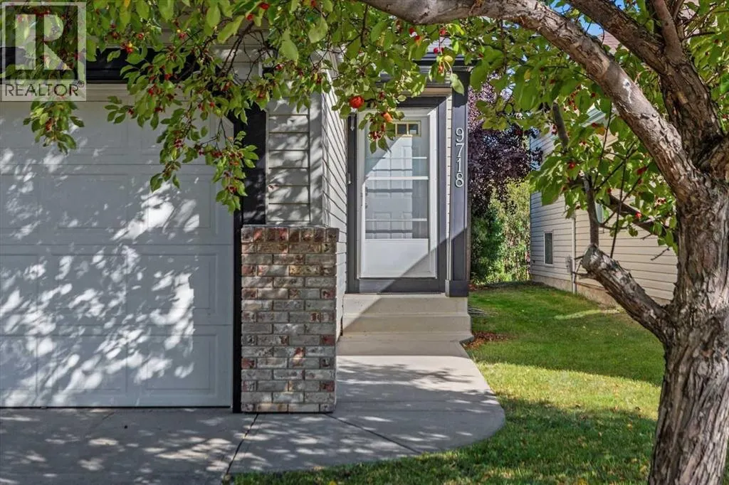 9718 Harvest Hills Link NE