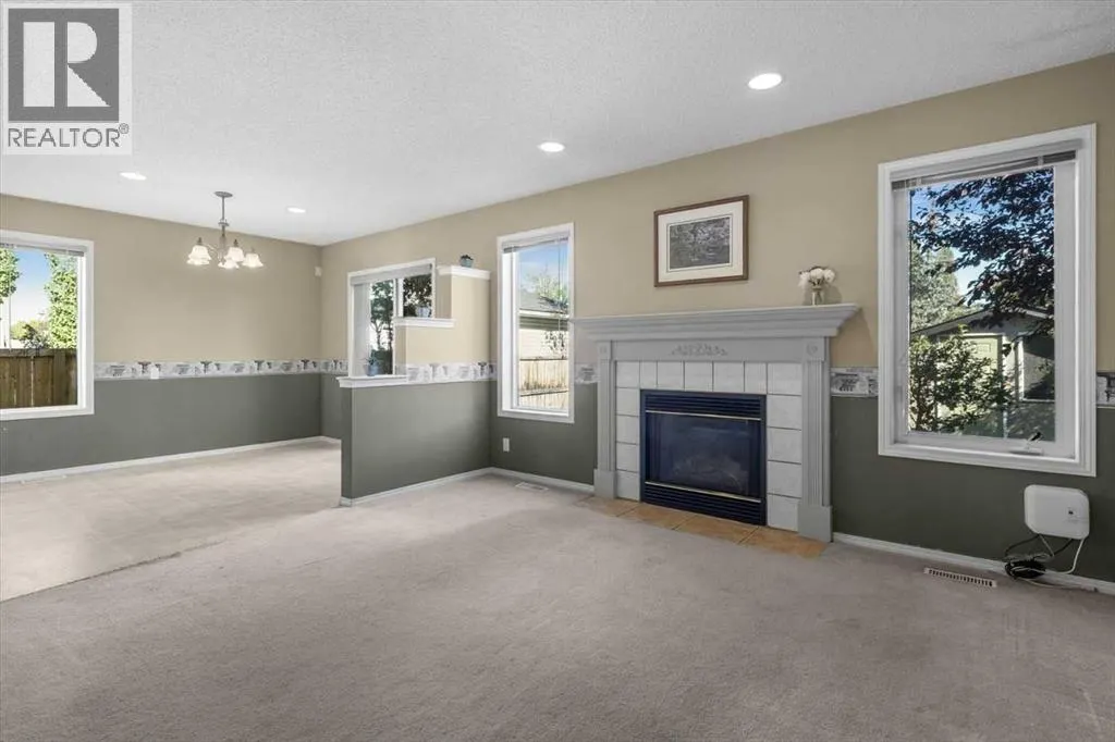 9718 Harvest Hills Link NE