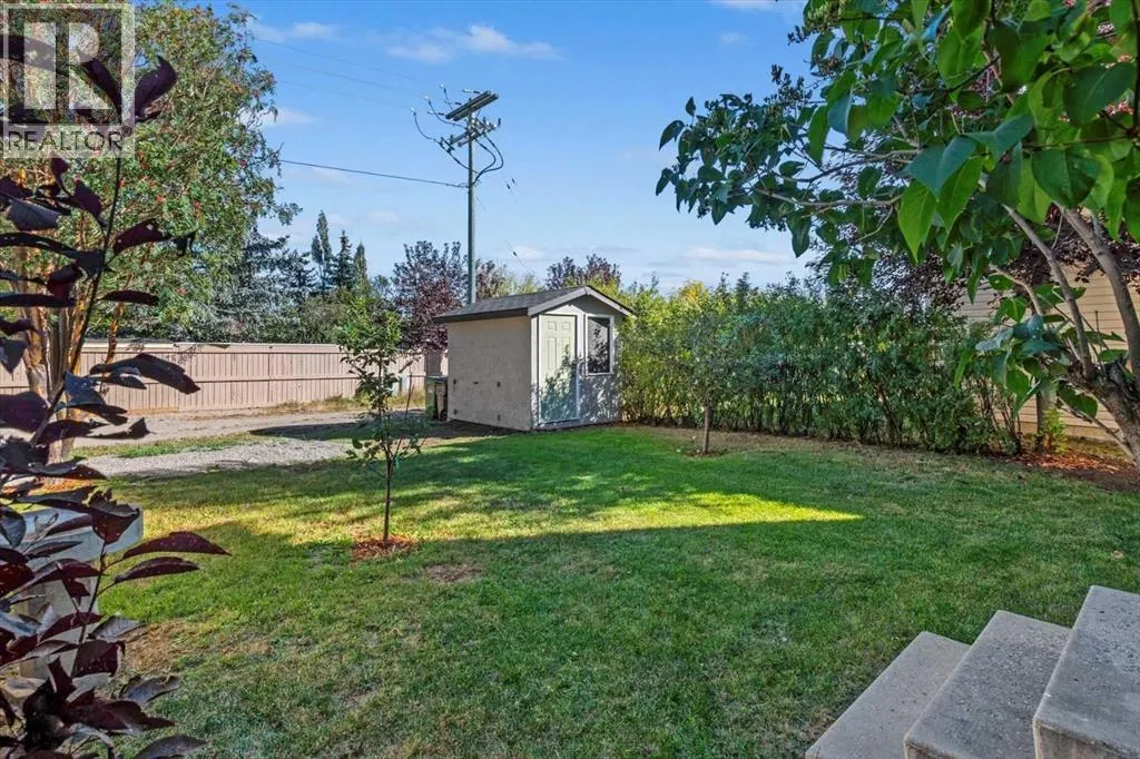 9718 Harvest Hills Link NE