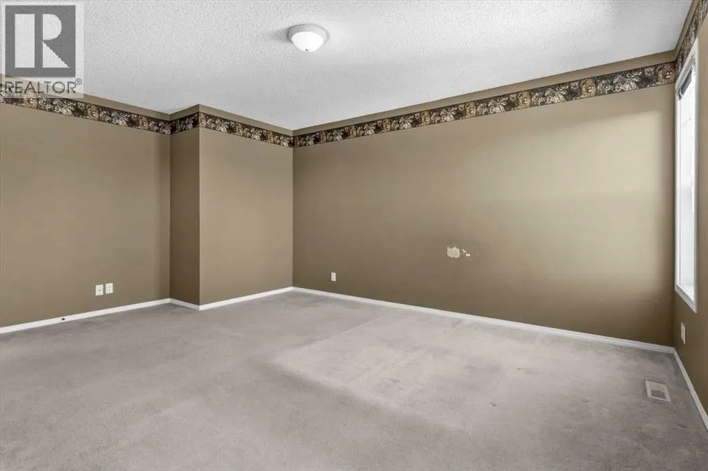 9718 Harvest Hills Link NE