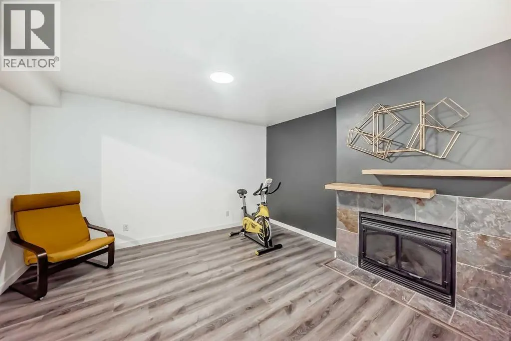 202 Bridlewood Court SW