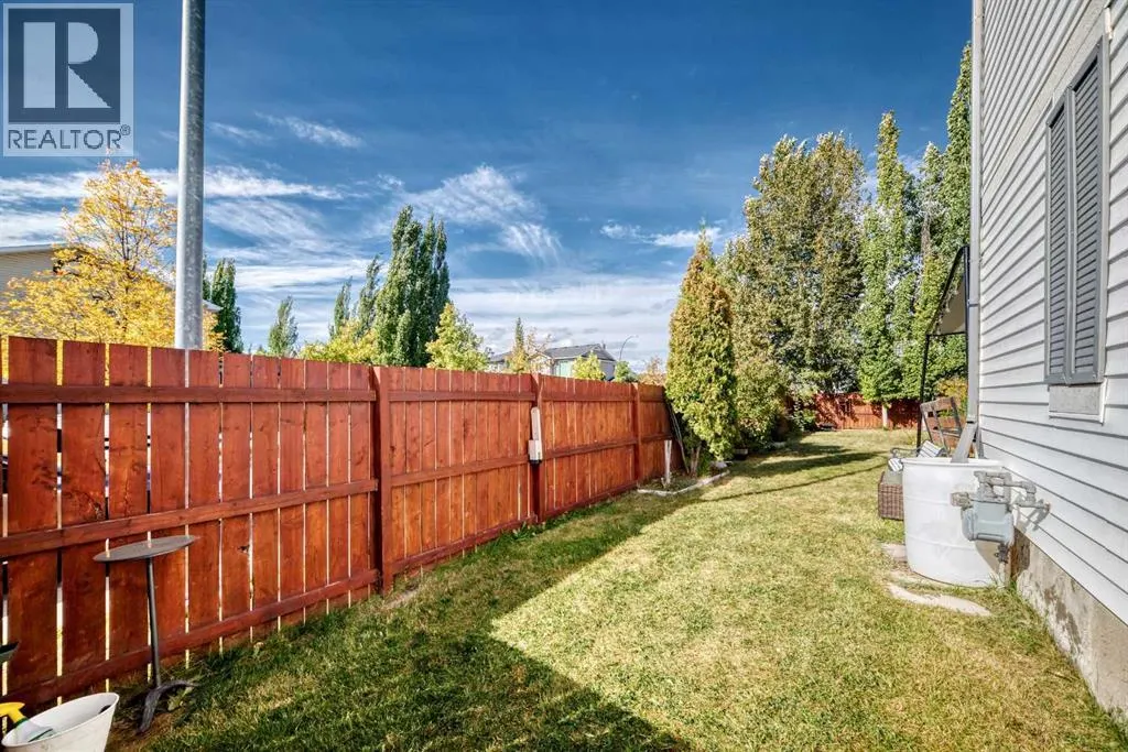 202 Bridlewood Court SW