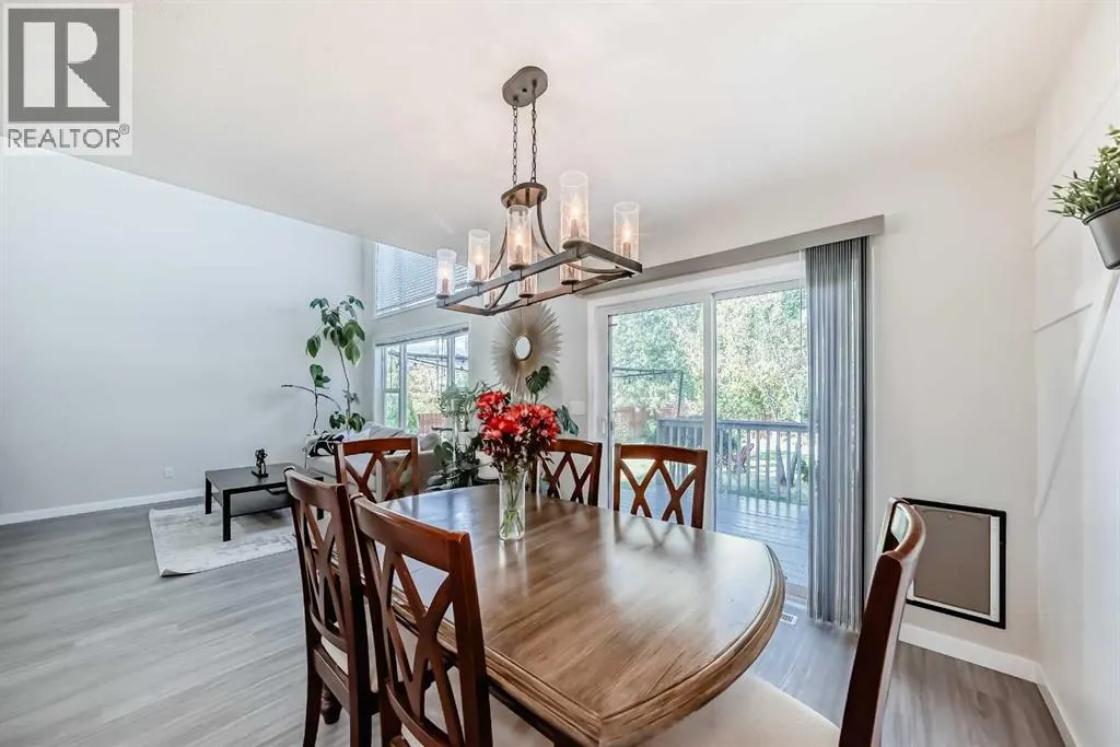 202 Bridlewood Court SW