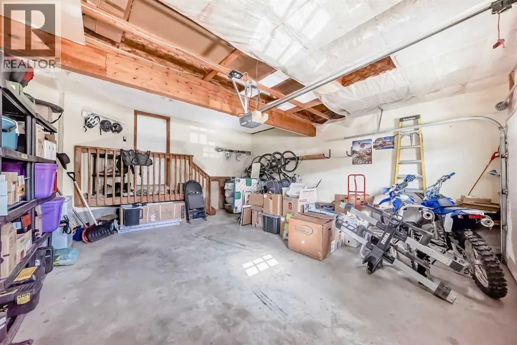 202 Bridlewood Court SW
