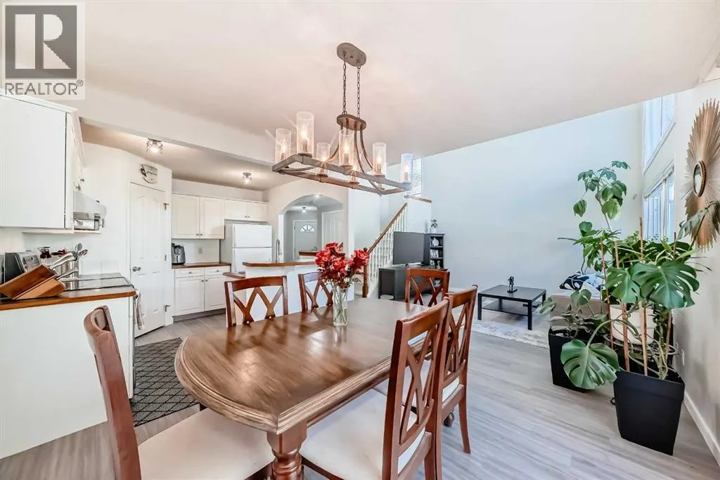 202 Bridlewood Court SW