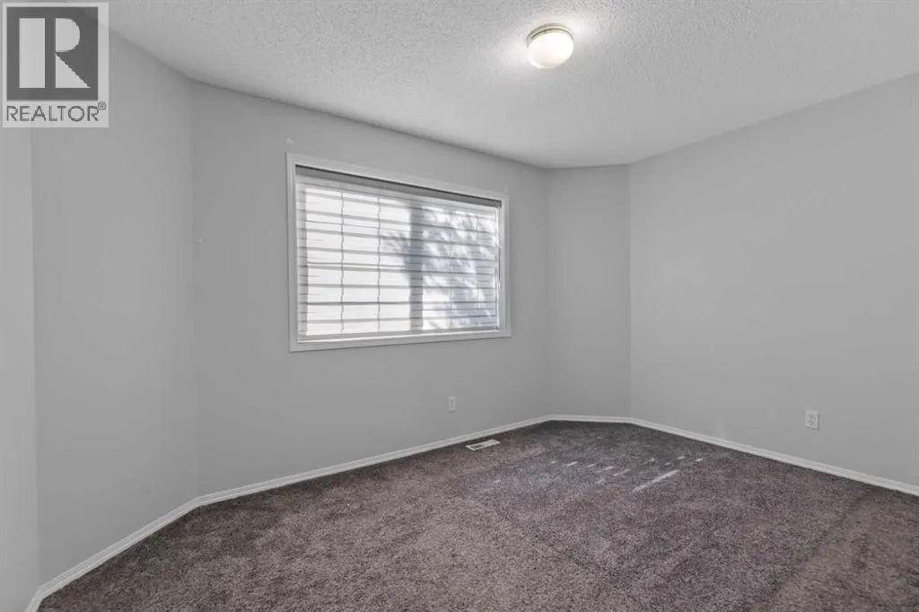 14 Tarington Park NE