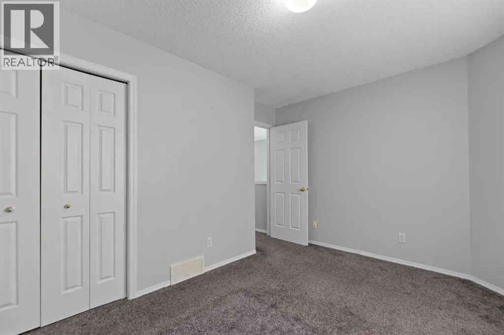 14 Tarington Park NE
