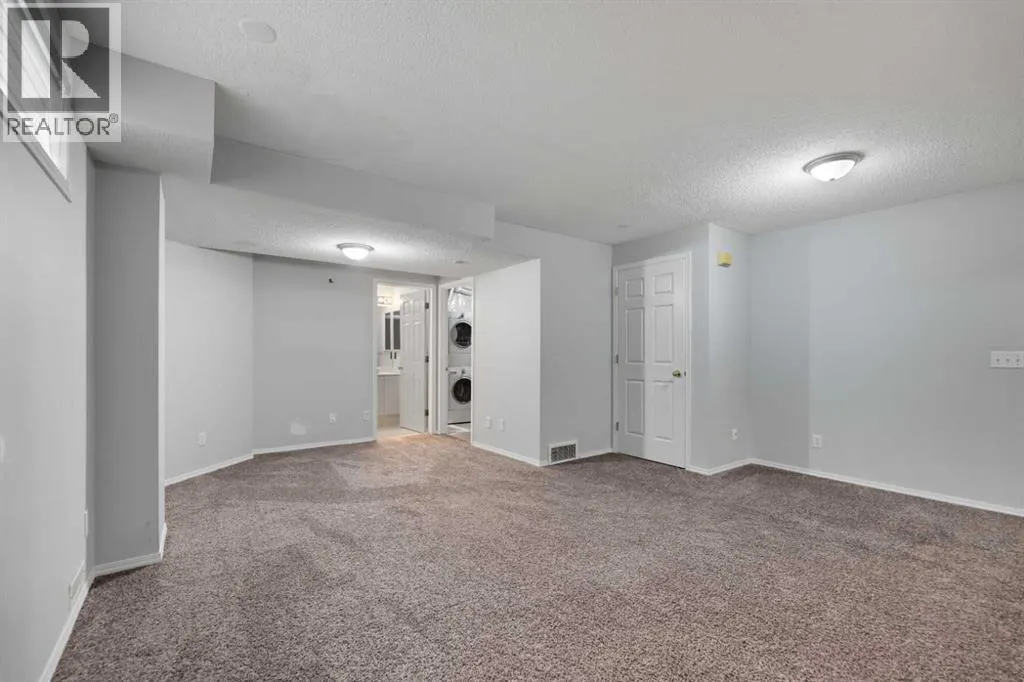 14 Tarington Park NE
