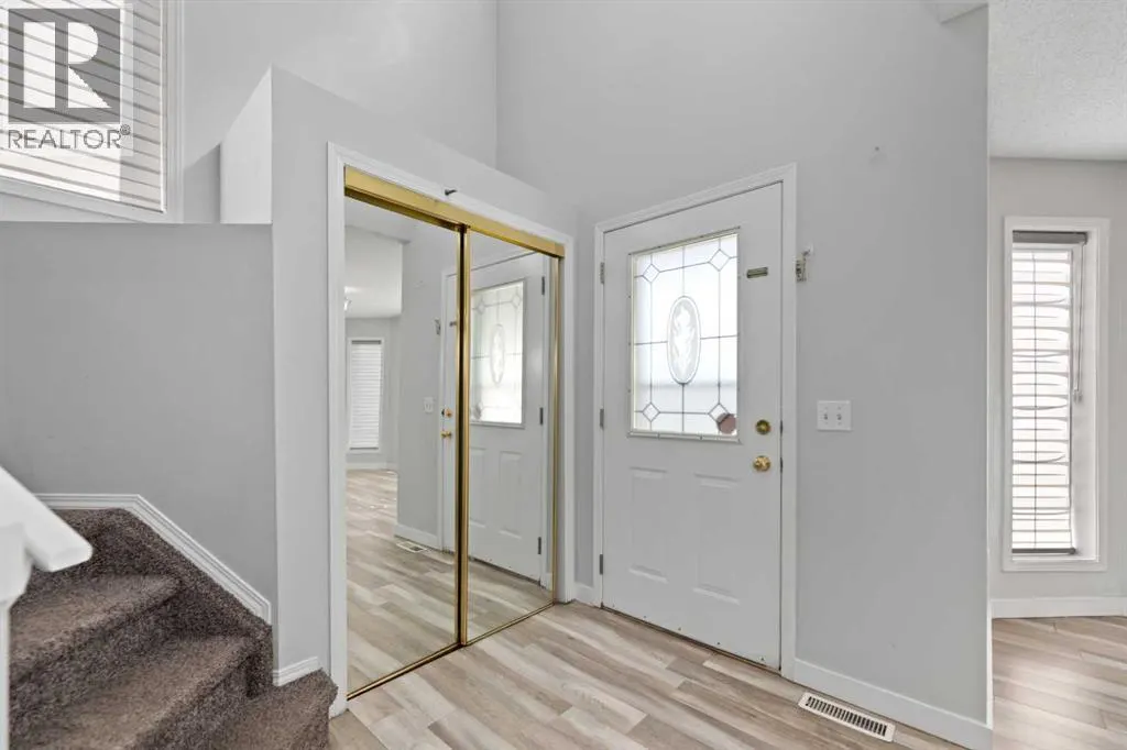 14 Tarington Park NE