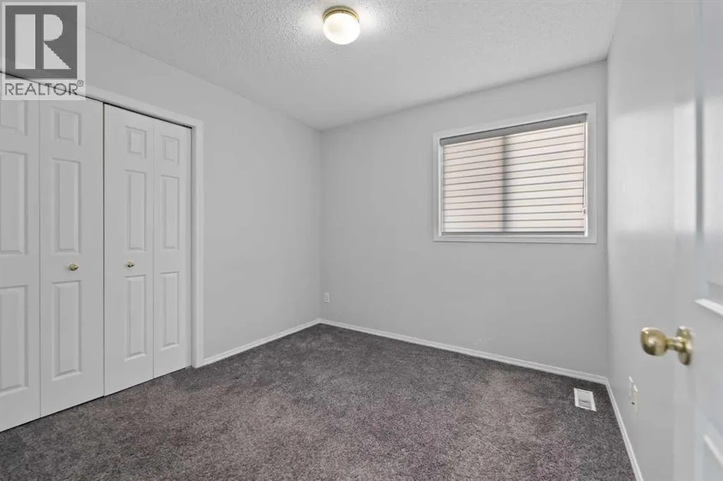 14 Tarington Park NE