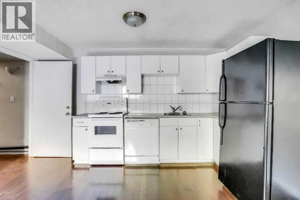 185 Cornwallis Drive NW