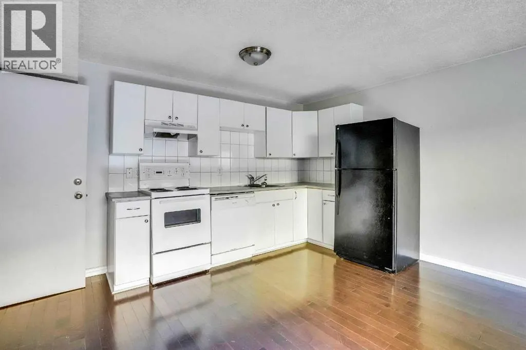 185 Cornwallis Drive NW