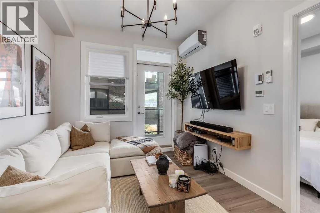 3204, 80 Greenbriar Place NW