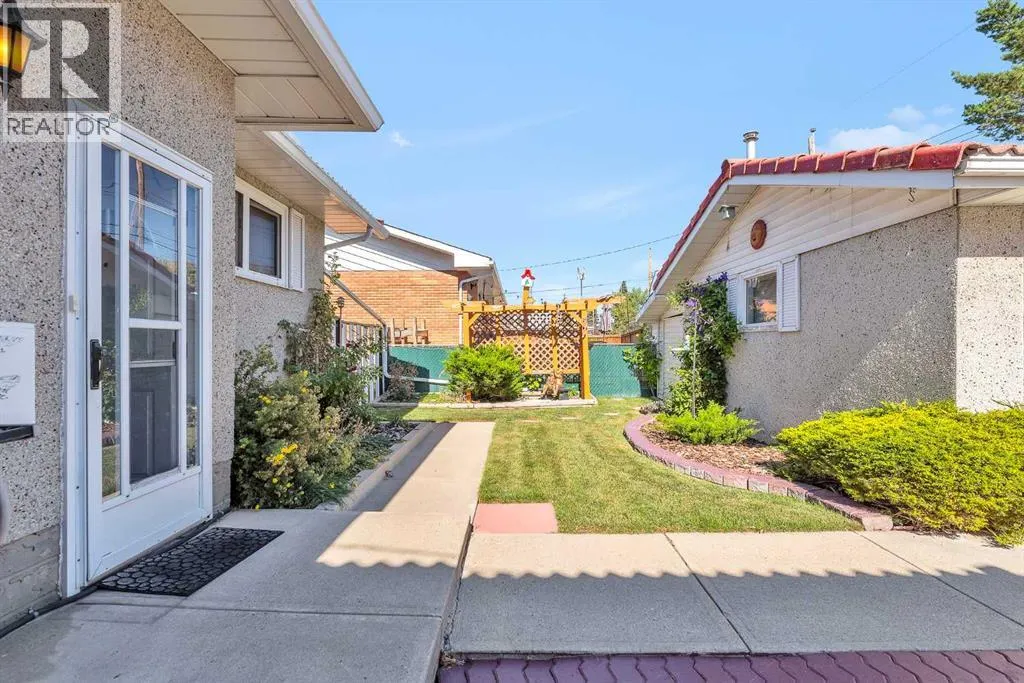 1012 Mackid Road NE