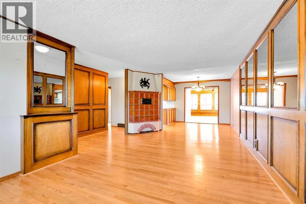 1012 Mackid Road NE
