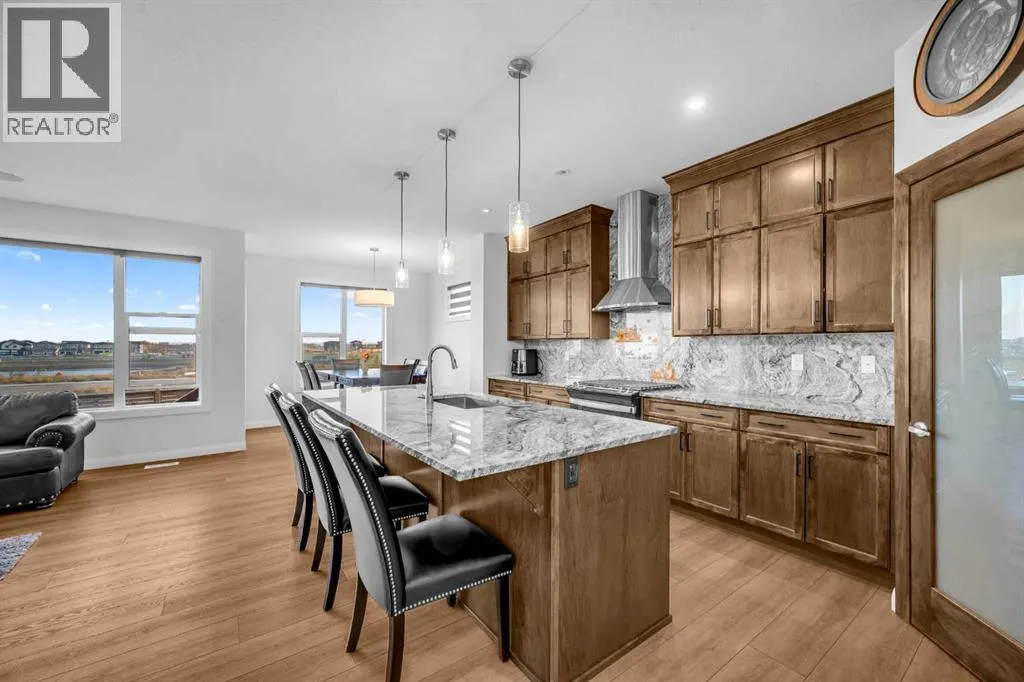 628 West Lakeview Drive