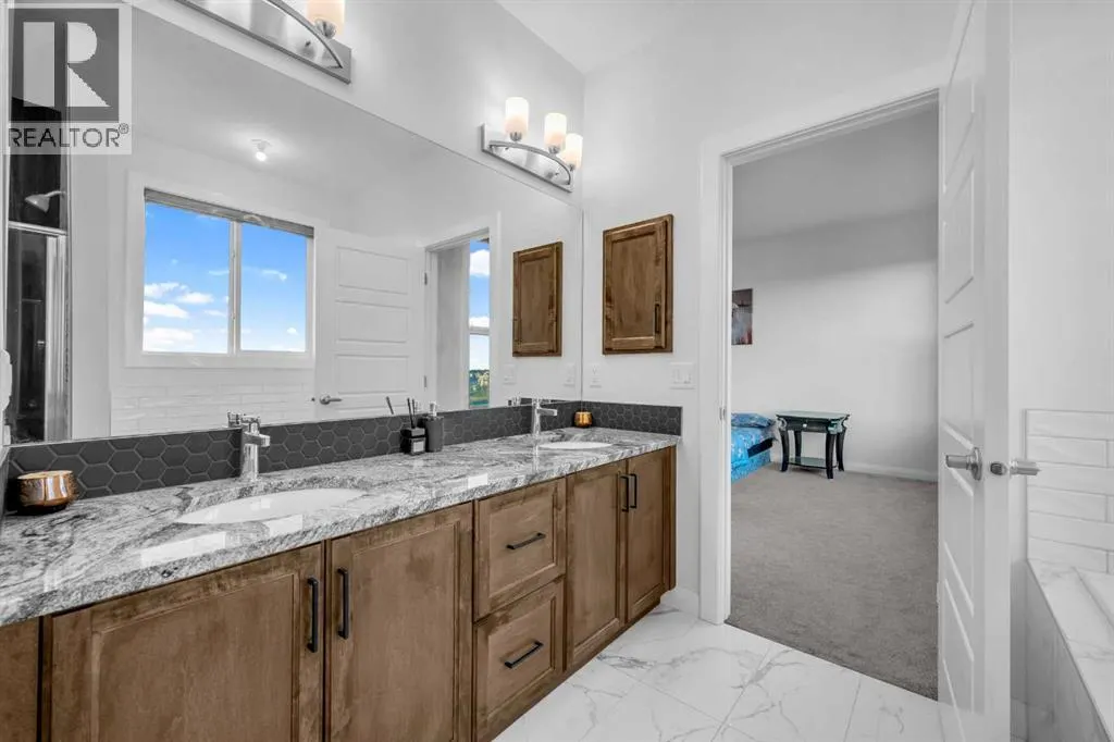 628 West Lakeview Drive