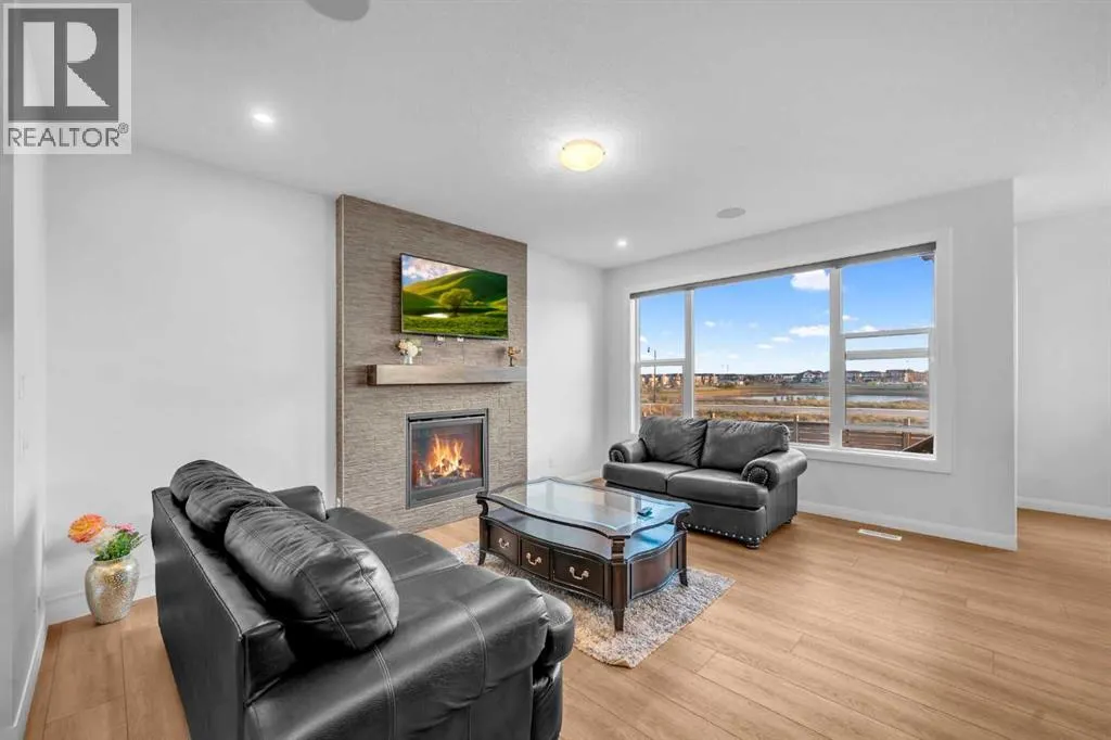 628 West Lakeview Drive