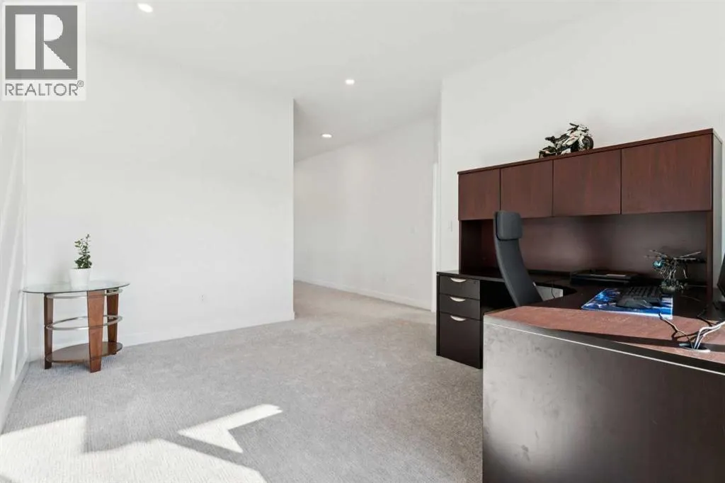 51 Midgrove Drive SW