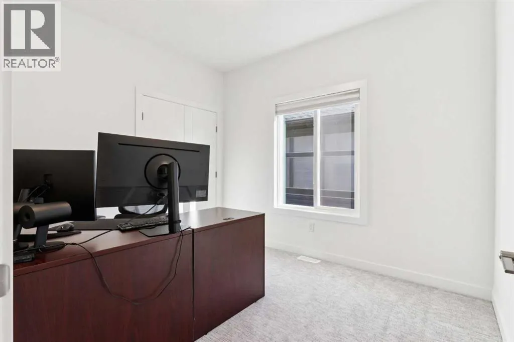51 Midgrove Drive SW