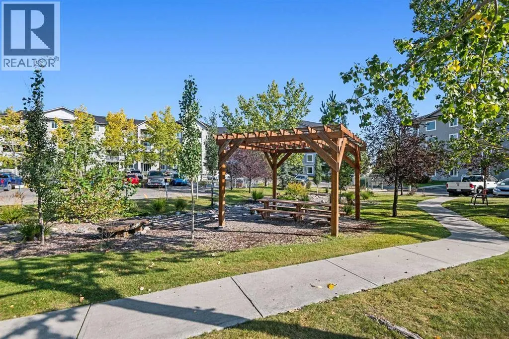 1214, 604 8 Street SW