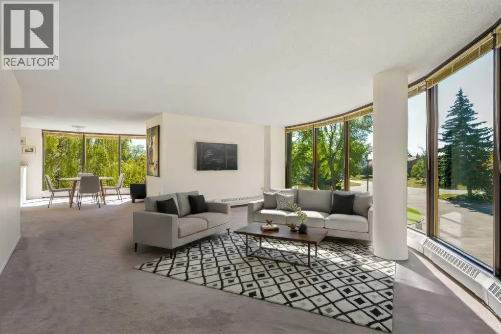 221, 20 Coachway Road SW