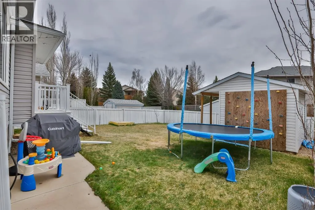 383 Fairmont Boulevard S