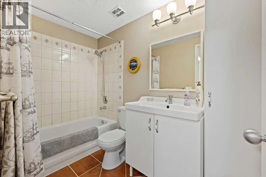 95, 2300 Oakmoor Drive SW